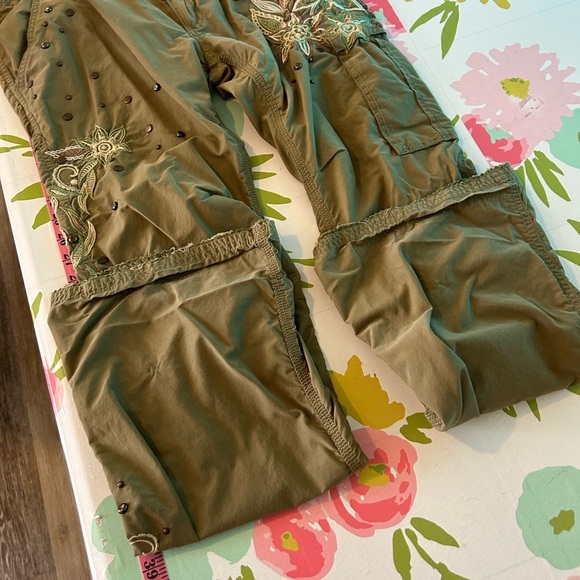 Vintage Y2K Miss Me Flare Low RiseCargo Womens Pants with embroidered detail - Picture 14 of 16